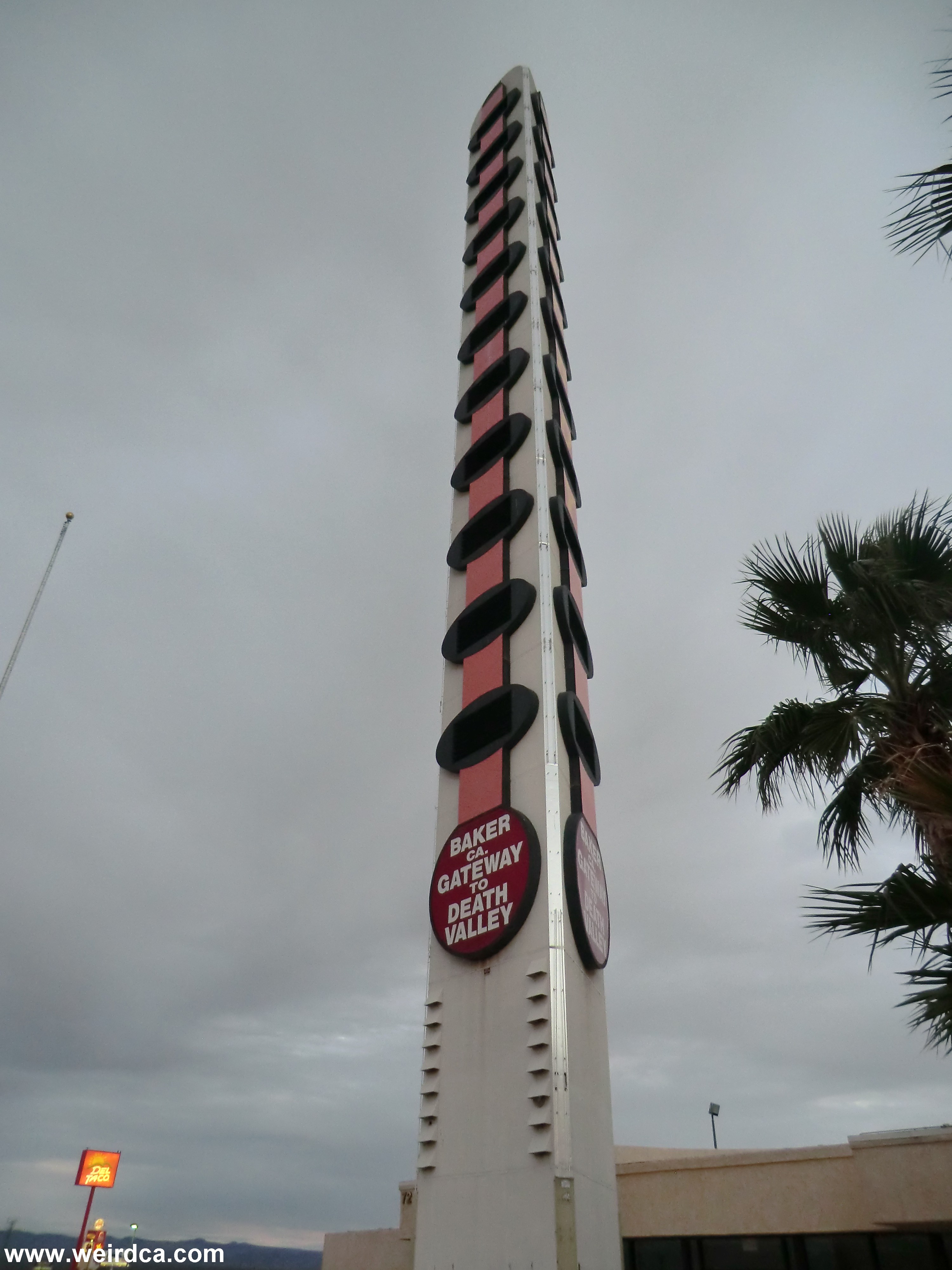 Baker, California: The Tallest Thermometer in the World! 