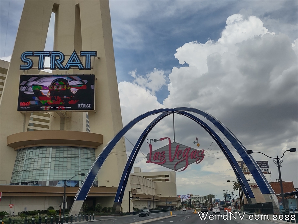 Arches that are 80-feet-tall Now Form a Gateway To Downtown Las Vegas. they  are Located on Las Vegas Boulevard between St Editorial Photography - Image  of greeting, america: 253260822