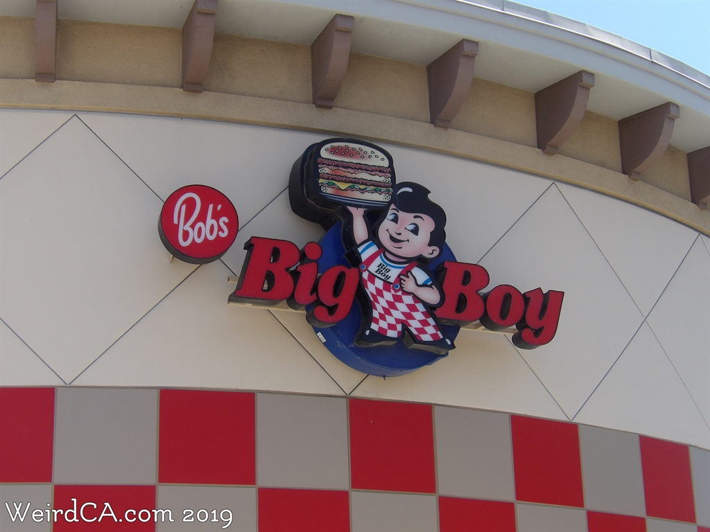 Bob's Big Boy Weird California