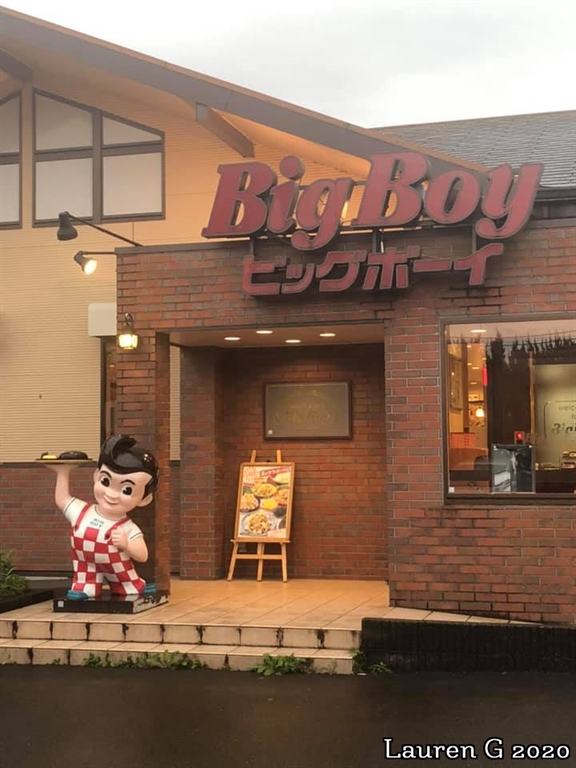 Bob's Big Boy Weird California