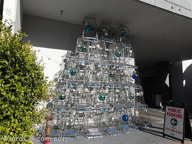 shopping cart tree18
