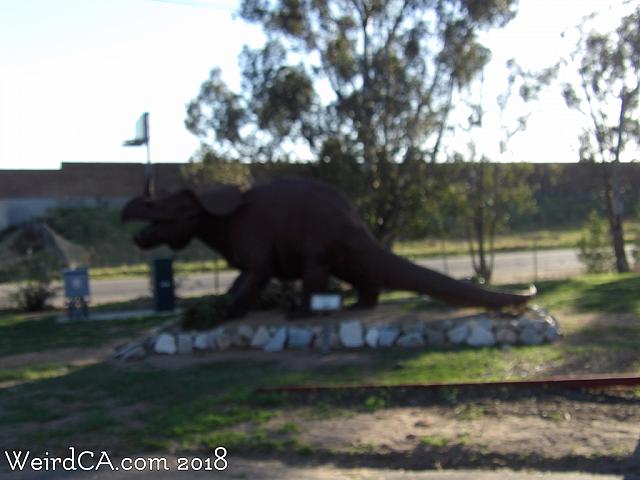 jurupa dinosaurs009