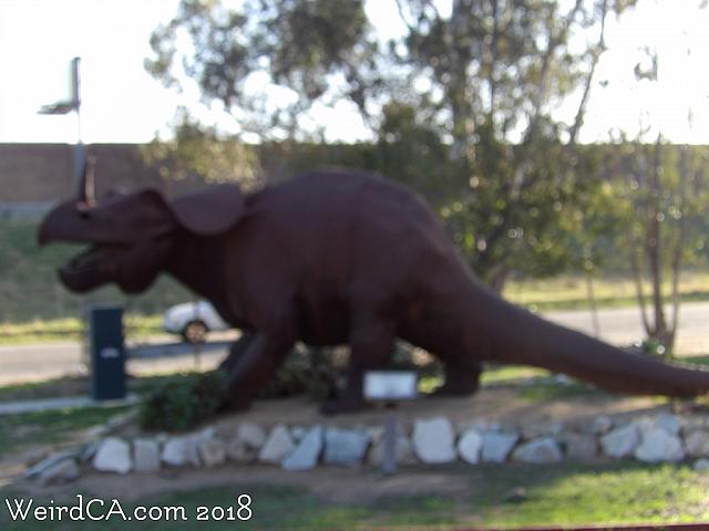 jurupa dinosaurs010