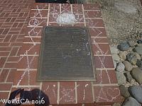 auburnstatues01