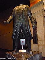 headless lenin07