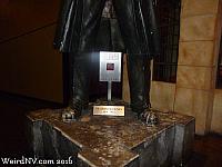 headless lenin08